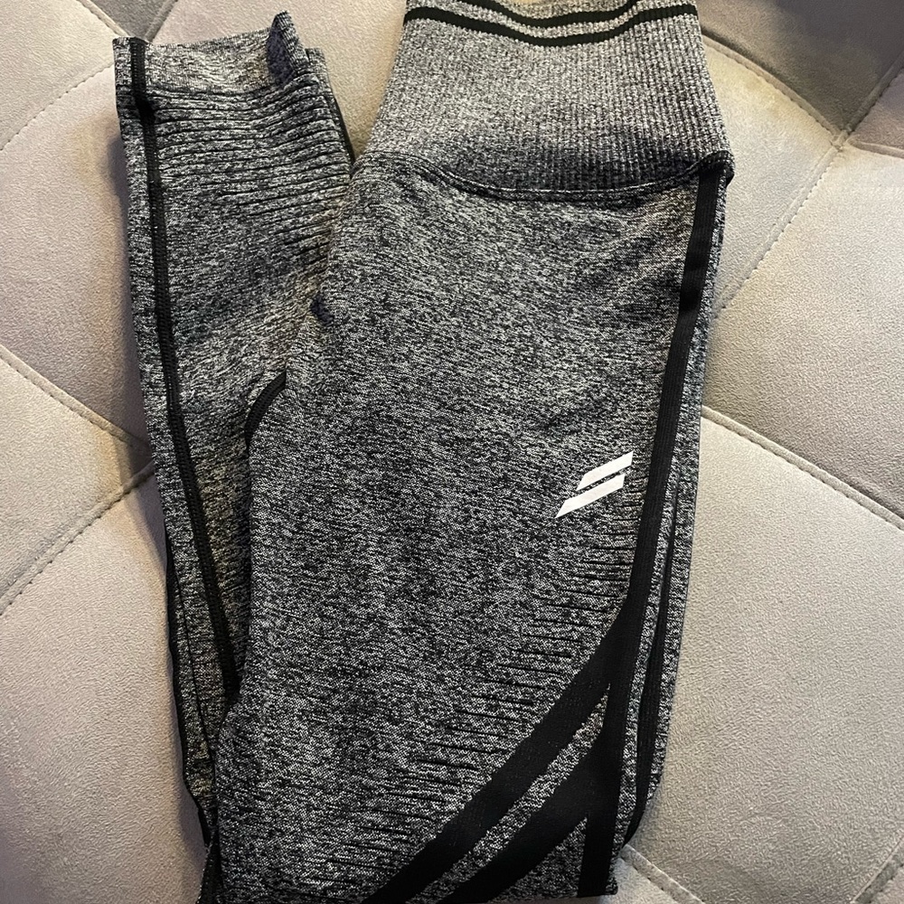 High Waisted Scrunch Bum Leggings